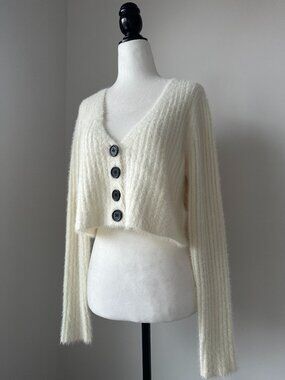 🍯 Urban Outfitters Fuzzy Ribbed Cropped Button Front Cardigan Soft Ivory Medium